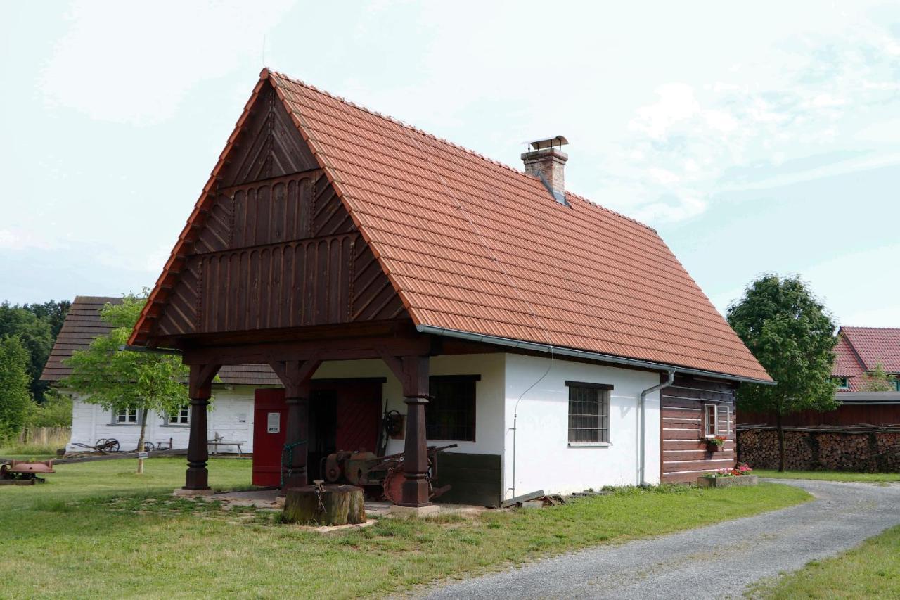Letni Byt Ve Skanzenu Třebechovice pod Orebem Buitenkant foto