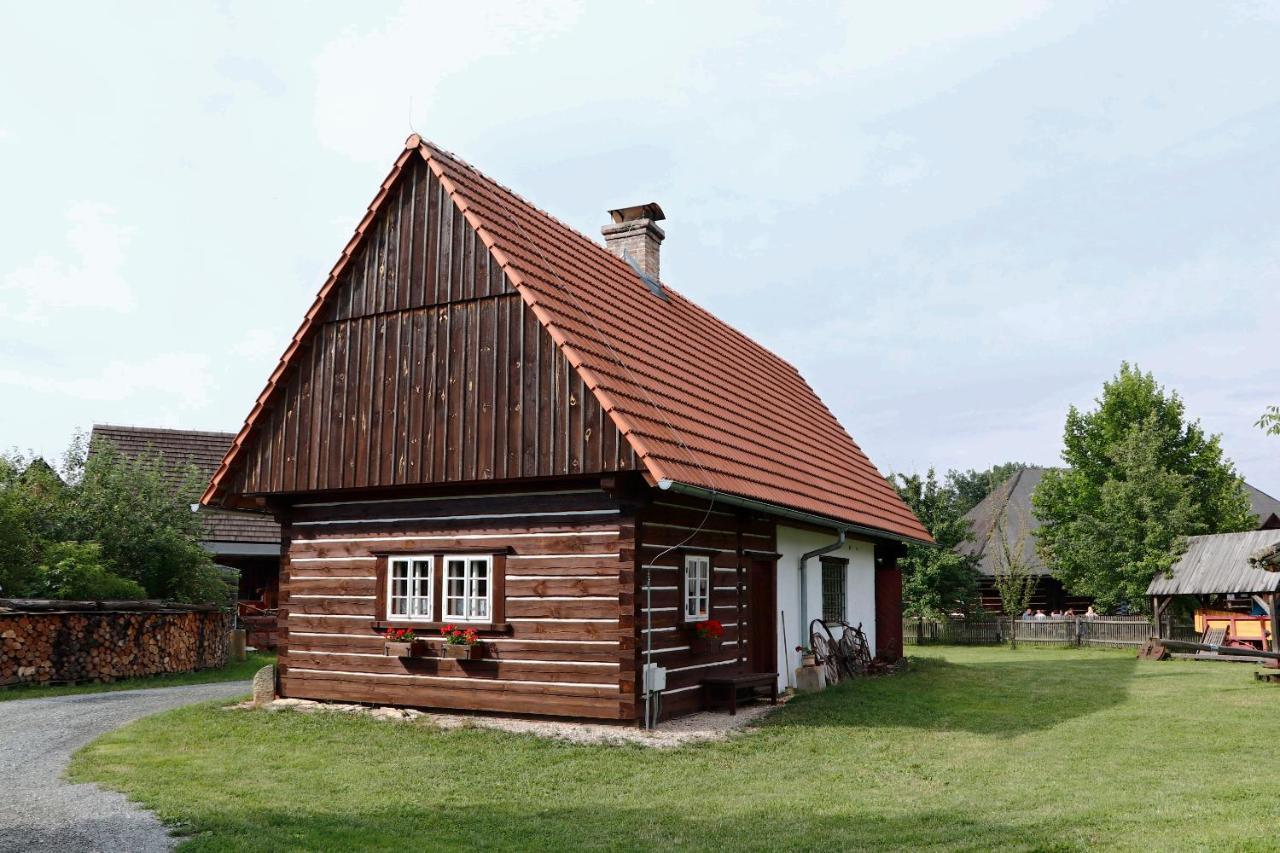 Letni Byt Ve Skanzenu Třebechovice pod Orebem Buitenkant foto